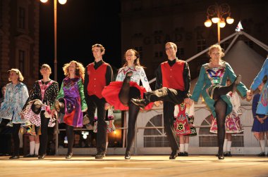 O'Shea-Ryan İrlandalı dansçılar Avustralya'dan halk grupları