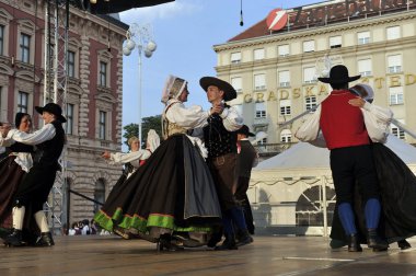 Halk grupları triglav Slovenya üzerinden üyeleri