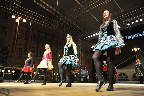 Members of folk groups O'Shea-Ryan Irish Dancers from Australia — Stock Photo, Image