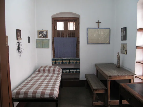 Δωμάτιο του μητέρα Τερέζα στο μητέρα house στην Καλκούτα, Δυτική Βεγγάλη, Ινδία — 图库照片