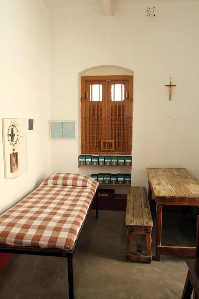 Habitación de la Madre Teresa en Mother House en Calcuta, Bengala Occidental, India — Foto de Stock