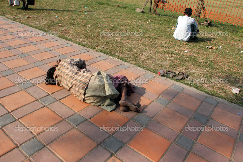Homeless People Sleeping On The Footpath Of Kolkata India Stock