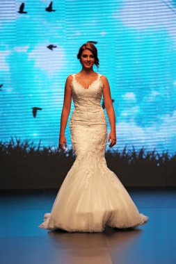 düğün elbise moda defilesi