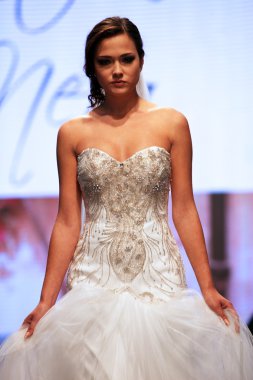 düğün elbise moda defilesi