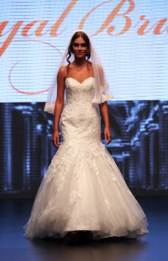 düğün elbise moda defilesi