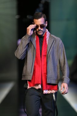 'fashion.hr' gösteri boris banovic tarafından tasarlanan kıyafetleri moda model