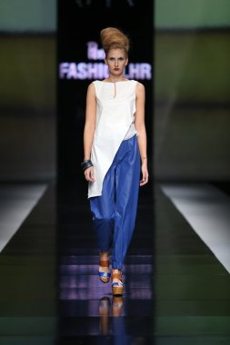 morana krklec 'fashion.hr' show tarafından tasarlanan kıyafetleri moda model
