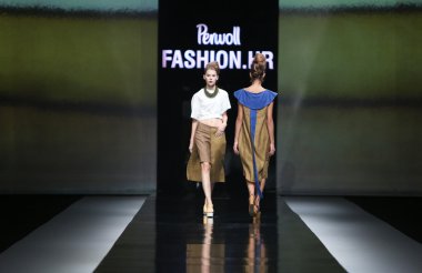 morana krklec 'fashion.hr' show tarafından tasarlanan kıyafetleri moda model