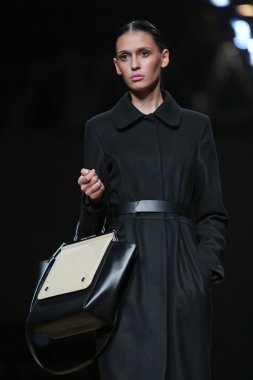 porter gösteri nebo cro üzerinde kıyafetleri moda model tasarım