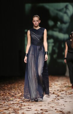 porter gösteri nebo cro üzerinde kıyafetleri moda model tasarım