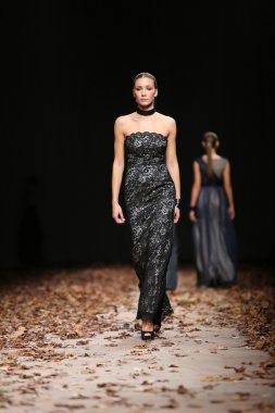 porter gösteri nebo cro üzerinde kıyafetleri moda model tasarım