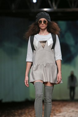 cro jet lag porter gösteri kıyafetleri moda model tasarım