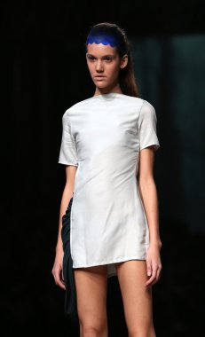 giyim eşyası manken jelena Aleksiç cro üzerinde porter gösterisi tasarım