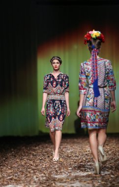 porter gösteri cro üzerinde anamarija asanovic giyim eşyası moda model tasarım