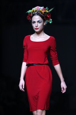 porter gösteri cro üzerinde anamarija asanovic giyim eşyası moda model tasarım
