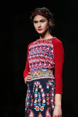 porter gösteri cro üzerinde anamarija asanovic giyim eşyası moda model tasarım