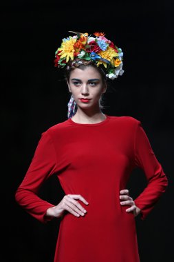 porter gösteri cro üzerinde anamarija asanovic giyim eşyası moda model tasarım