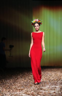 porter gösteri cro üzerinde anamarija asanovic giyim eşyası moda model tasarım