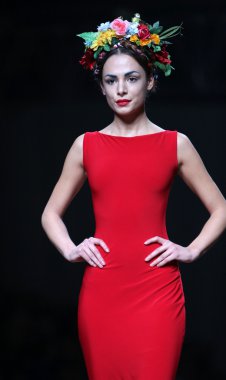 porter gösteri cro üzerinde anamarija asanovic giyim eşyası moda model tasarım