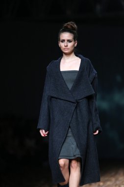 porter gösteri etna maar cro üzerinde kıyafetleri moda model tasarım