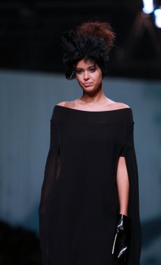 porter gösteri cro xd xenia tasarım kıyafetleri moda model tasarım