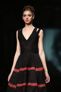 porter gösteri teo s. za mak cro üzerinde kıyafetleri moda model tasarım