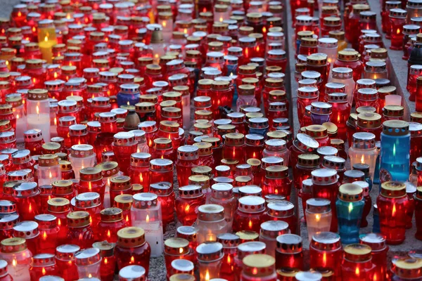 Cementerio de Zagreb Mirogoj en el Día de Todos los Santos —  Fotos de Stock