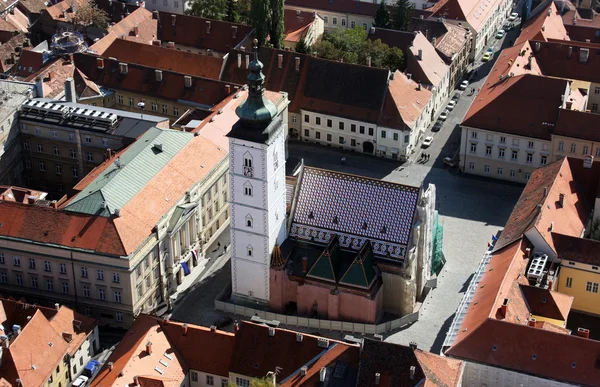 Εκκλησία Αγίου Μάρκου στο Ζάγκρεμπ της Κροατίας. — Φωτογραφία Αρχείου