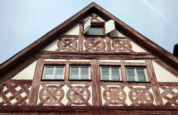 Casa antigua de entramado de madera en Gemunden, Alemania —  Fotos de Stock