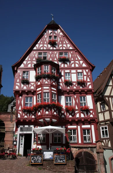 Casa antigua de entramado de madera en Miltenberg, Alemania — Foto de Stock