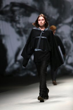 manken hanım tarafından demode 