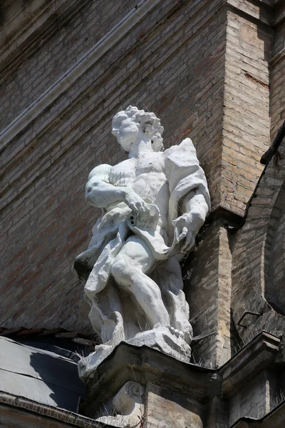 Estátua de Santo, Basílica de Santa Maria della Steccata, Parma, Itália — Fotografia de Stock