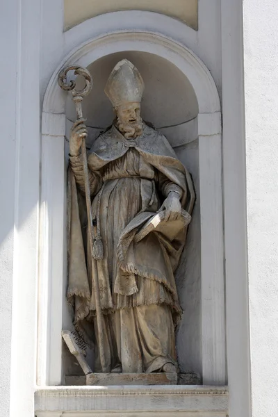 Saint-blaise, marmeren standbeeld. Kerk van St. lucia. Parma. Italië — Stockfoto