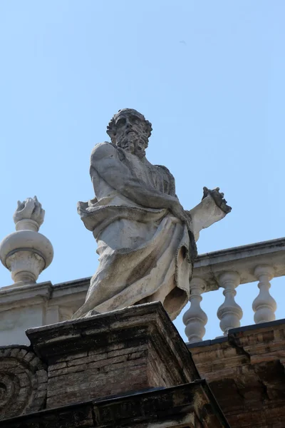 Heiligenstatue, basilica santa maria della steccata, parma, italien — Stockfoto