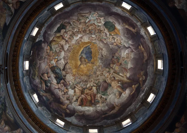 A fenti kupola freskó a az oltár a basilica santa maria della steccata, parma, Olaszország — Stock Fotó