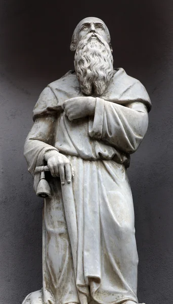 Святой Антоний Великий, уличная скульптура, Риомаджоре, Лигурия, Италия — стоковое фото