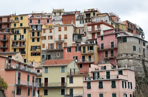 Manarola, uno de los pueblos de Cinque Terre, Italia — Foto de Stock