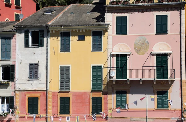 Mångfärgade husen i portofino, Italien — Stockfoto