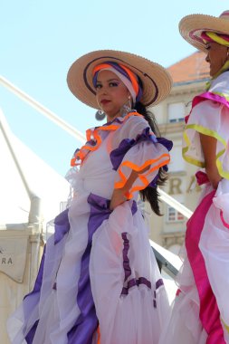 santiago de cali, Kolombiya Merkezi Zagreb, Hırvatistan-Temmuz 48 Uluslararası Folklor Festivali sırasında halk grupları Kolombiya folklor Vakfı üyeleri 16,2014
