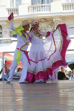 santiago de cali, Kolombiya Merkezi Zagreb, Hırvatistan-Temmuz 48 Uluslararası Folklor Festivali sırasında halk grupları Kolombiya folklor Vakfı üyeleri 16,2014