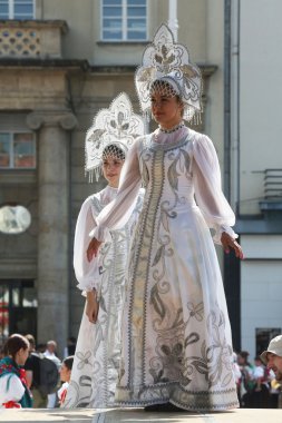 Grup üyeleri halk Moskova, Rusya 48 Uluslararası Folklor Festivali Merkezi Zagreb, Hırvatistan