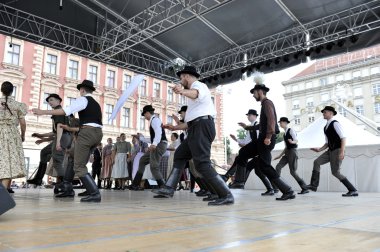salgotarjan, Macaristan Merkez Zagrep, Hırvatistan 19 Temmuz 2014 tarihinde 48 Uluslararası Folklor Festivali sırasında gelen halk grupları nograd üyeleri