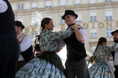 salgotarjan, Macaristan Merkez Zagrep, Hırvatistan 19 Temmuz 2014 tarihinde 48 Uluslararası Folklor Festivali sırasında gelen halk grupları nograd üyeleri