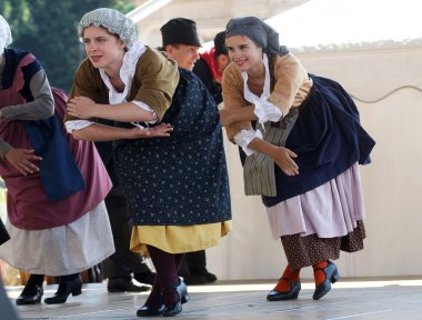 hasselt (flanders), folklor gurubu de boezeroenen Belçika'dan Zagreb Merkezi 48 Uluslararası Folklor Festivali sırasında grup üyeleri halk