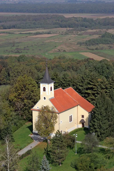 Igreja São João Apóstolo Evangelista Cerje Croácia — Fotografia de Stock