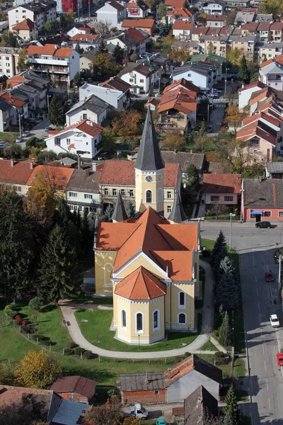クロアチアのヴェリカ ゴリカにおける聖母マリアの降誕の教区教会 — ストック写真