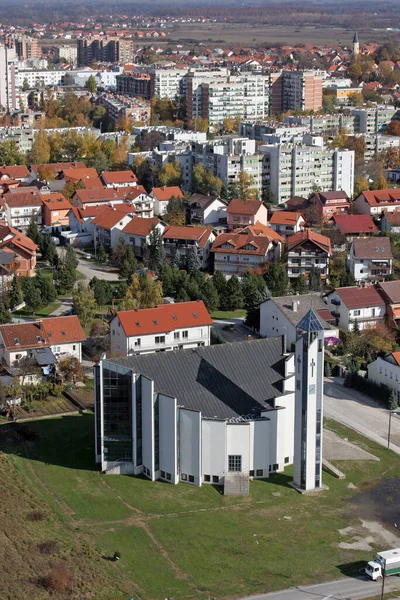 クロアチアのヴェリカ ゴリカにある聖ペテロとパウロ教区教会 — ストック写真