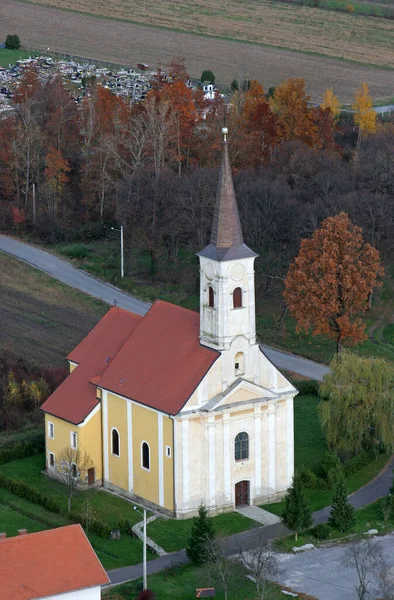 Церковь Святых Николая Вита Зазине Хорватия — стоковое фото