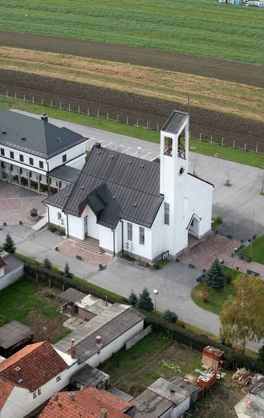 克罗地亚Bjelovar的圣安教堂 — 图库照片