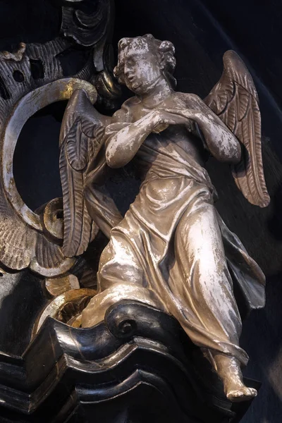 Estatua Ángel Capilla Nuestra Señora Kamenita Vrata Puerta Piedra Zagreb — Foto de Stock